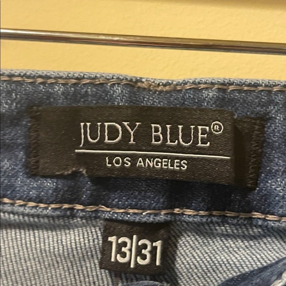 Womens Judy Blue Cropped Straight Leg Raw Hem Jeans - Picture 2 of 6